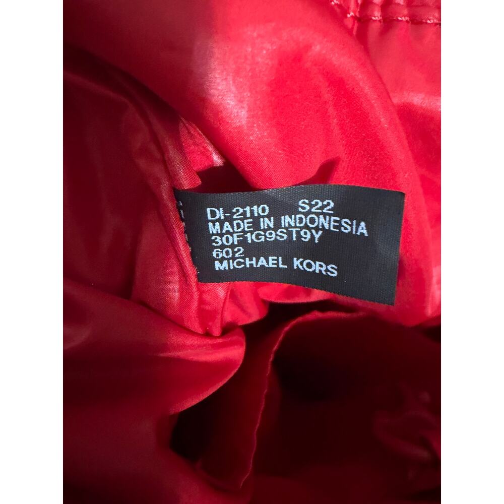 Michael Kors Red Quilted Puffer Tote Bag Large Nylon Shoulder Purse NWOT Travel - Picture 6 of 7